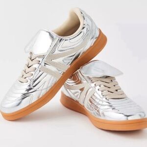 Steve Madden Silver and Tan Women's Sneakers